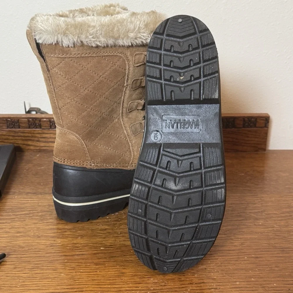 Women's Magellan Size 9B Winter Snow Boots Suede Leather  3M Thinsulate